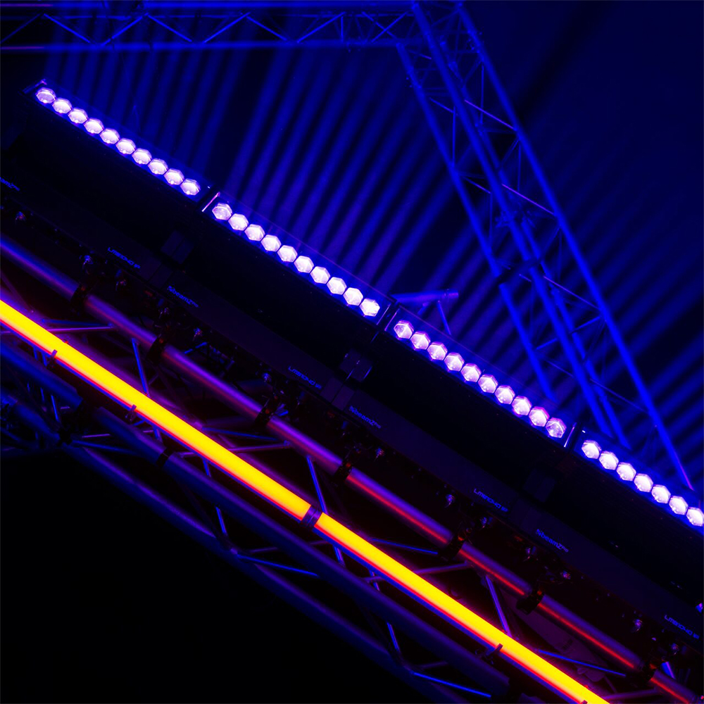Beamz Pro LMB1040IP Outdoor Moving LED Bar with Zoom - Image 7