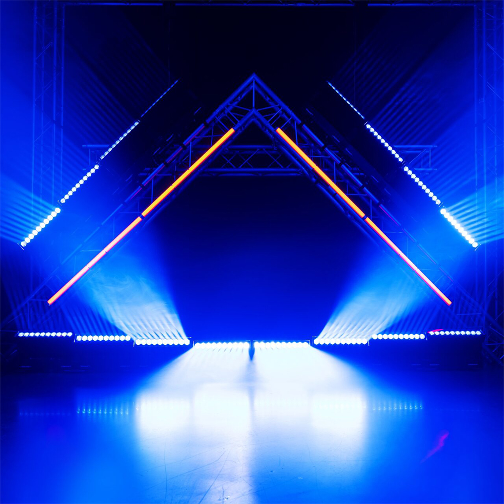 Beamz Pro LMB1040IP Outdoor Moving LED Bar with Zoom - Image 10